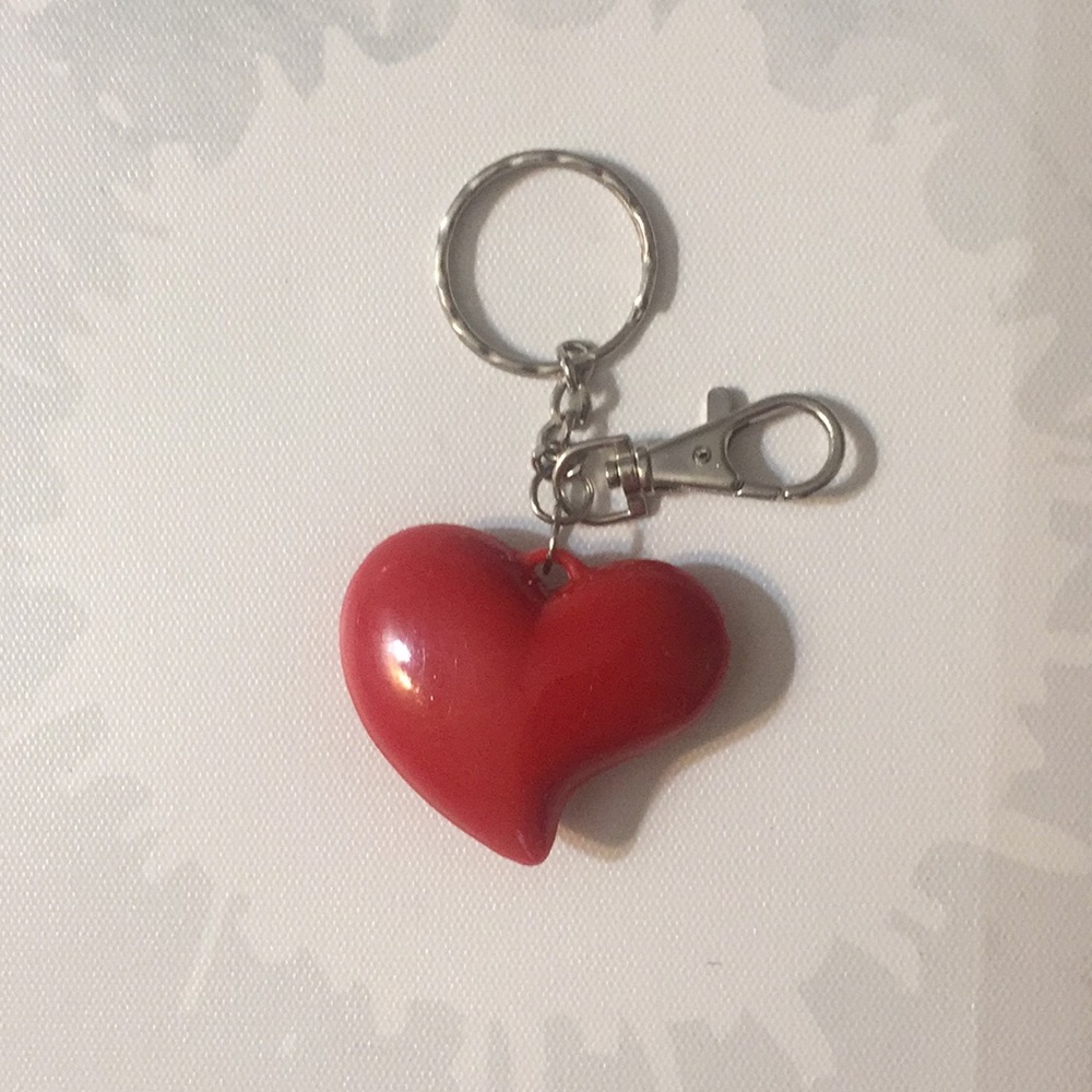 Heart Shaped Keychain - Picture 6 of 8